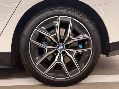 BMW 5 SERIES - 6