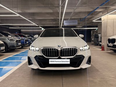BMW 5 SERIES - 2