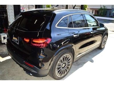 MERCEDES-BENZ GLA - 5