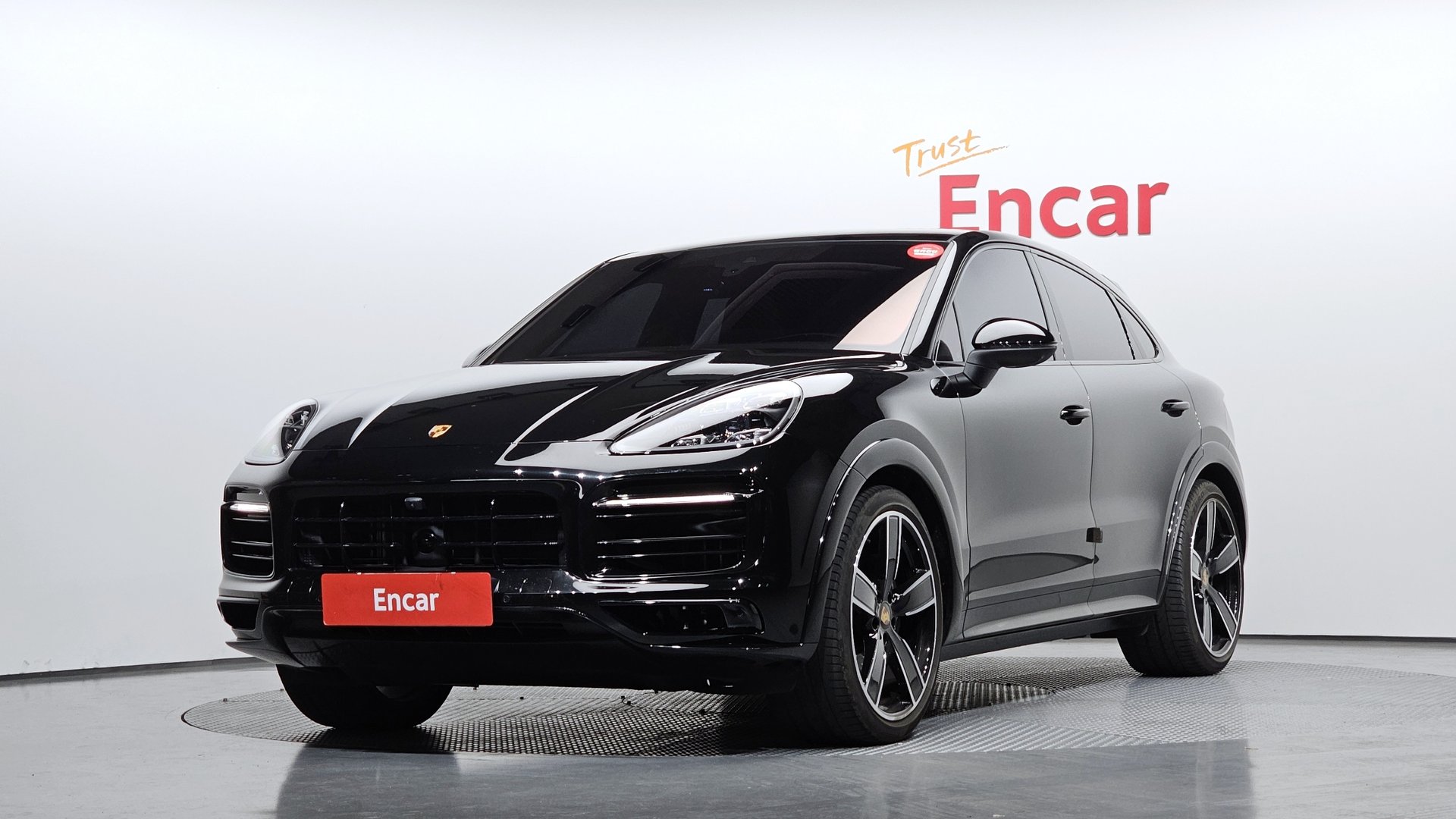 PORSCHE CAYENNE - View 1