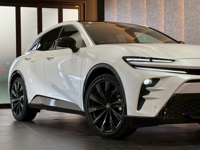 TOYOTA CROWN SPORT - 8