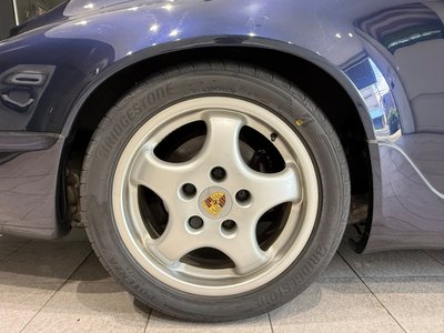 صورة مصغرة 32 لـ 1992 Porsche 911