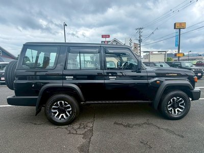 2025 Toyota LAND CRUISER 70 — миниатюра 41