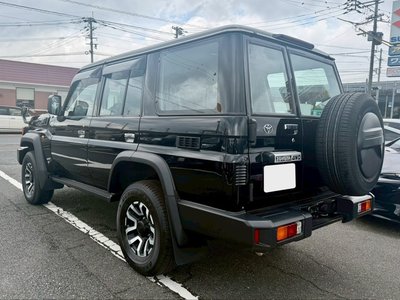 2025 Toyota LAND CRUISER 70 — миниатюра 38
