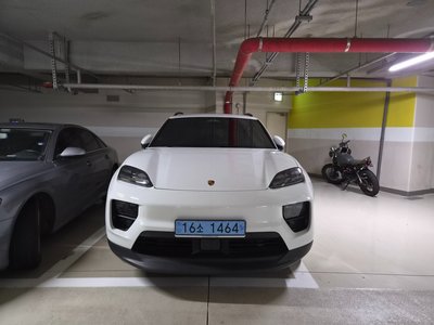 صورة 2 لـ 2025 Porsche MACAN