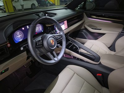 صورة 4 لـ 2025 Porsche MACAN