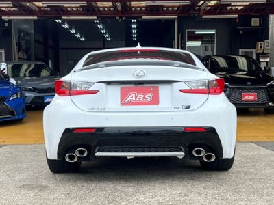 صورة مصغرة 21 لـ 2014 Lexus RC F