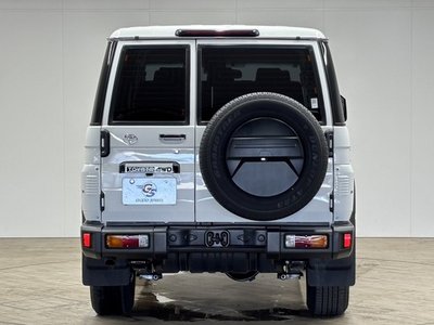 2024 Toyota LAND CRUISER 70 — миниатюра 28