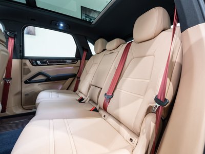 صورة مصغرة 34 لـ 2022 Porsche CAYENNE