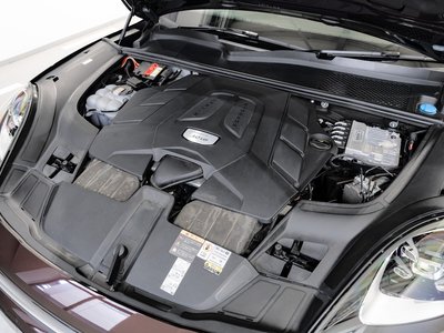 صورة مصغرة 16 لـ 2022 Porsche CAYENNE