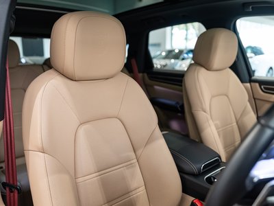صورة مصغرة 30 لـ 2022 Porsche CAYENNE