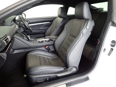 2020 Lexus RC thumbnail 24