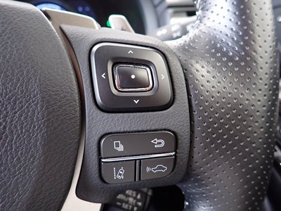 2020 Lexus RC thumbnail 15