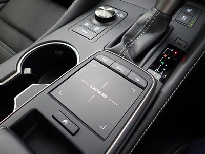 2020 Lexus RC thumbnail 40