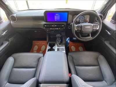 TOYOTA LAND CRUISER 250 - 7