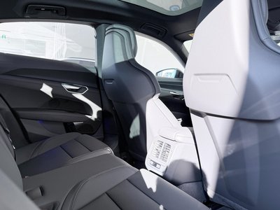صورة مصغرة 45 لـ 2023 AUDI E-TRON GT QUATTRO