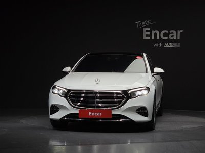 MERCEDES-BENZ E-CLASS - 2