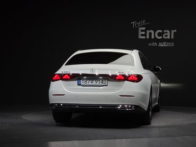 MERCEDES-BENZ E-CLASS - 3