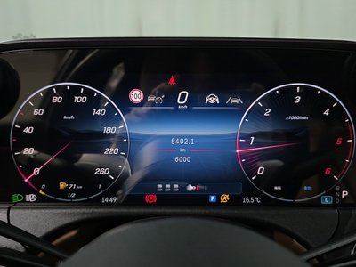 MERCEDES-BENZ E-CLASS - 8