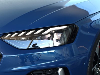 2023 AUDI RS4 AVANT — миниатюра 11