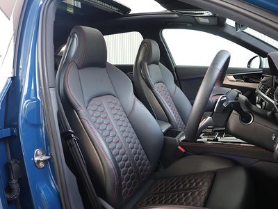2023 AUDI RS4 AVANT — миниатюра 24