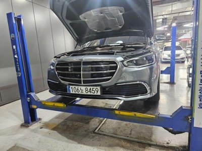 MERCEDES-BENZ S-CLASS - 1
