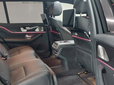 MERCEDES-BENZ GLS - 10