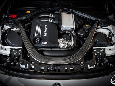 2016 BMW M3 SEDAN thumbnail 32