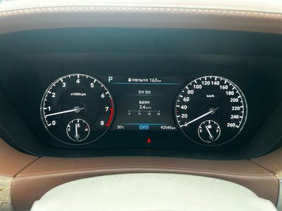 2020 Genesis G90 缩略图 12