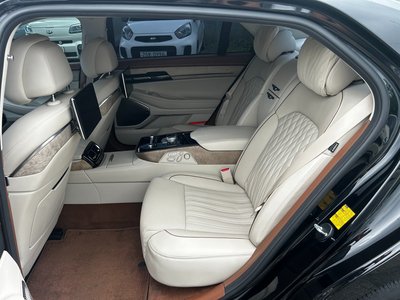 2020 Genesis G90 — фото 10