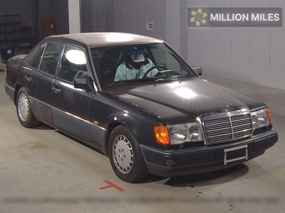 MERCEDES-BENZ E-CLASS - 1