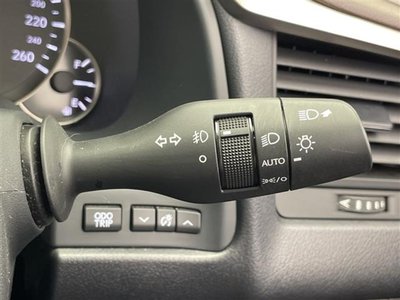 صورة مصغرة 12 لـ 2022 Lexus RX