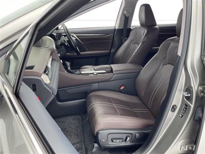 صورة مصغرة 24 لـ 2022 Lexus RX