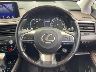 صورة 7 لـ 2022 Lexus RX