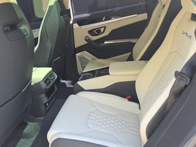 2024 Lamborghini URUS 照片 10