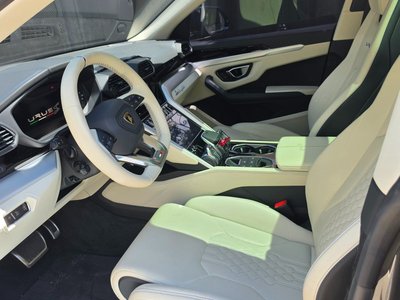 2024 Lamborghini URUS 照片 4