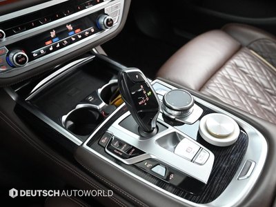 صورة 9 لـ 2021 BMW 7 SERIES