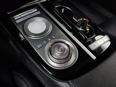 GENESIS G80 (RG3) - 9