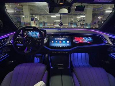 MERCEDES-BENZ E-CLASS - 4