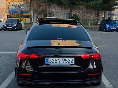 MERCEDES-BENZ E-CLASS - 3