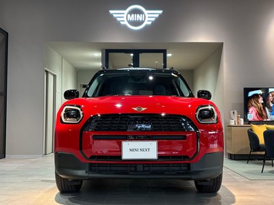 2025 MINI COOPER COUNTRYMAN photo 2