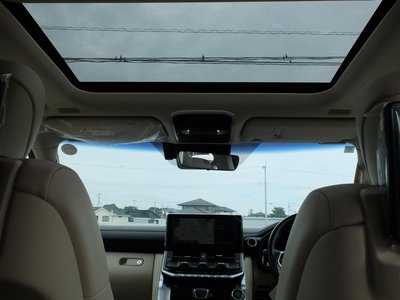2023 Toyota LAND CRUISER 300 — миниатюра 33