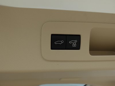 2023 Toyota LAND CRUISER 300 — миниатюра 43