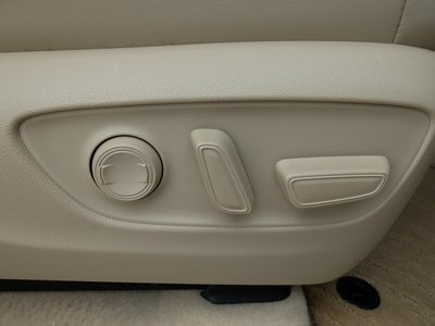 2023 Toyota LAND CRUISER 300 — миниатюра 35