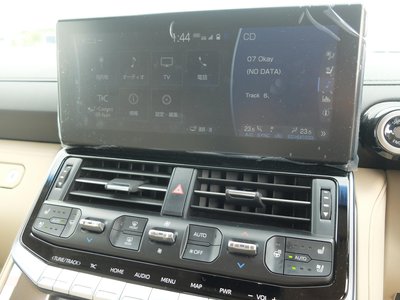 2023 Toyota LAND CRUISER 300 — миниатюра 12