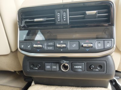 2023 Toyota LAND CRUISER 300 — миниатюра 13
