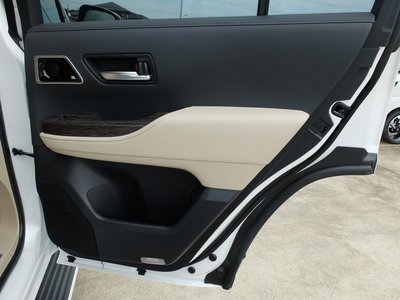 2023 Toyota LAND CRUISER 300 — миниатюра 27
