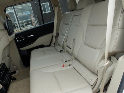 2023 Toyota LAND CRUISER 300 — миниатюра 41