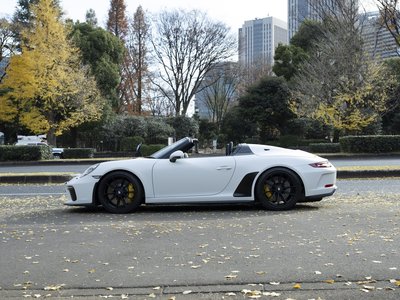PORSCHE 911 CABRIOLET - 6