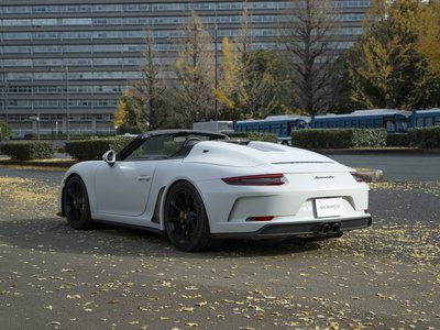 PORSCHE 911 CABRIOLET - 5